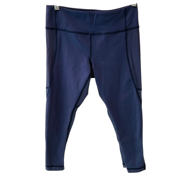 lululemon athletica Pants - Lululemon Purple Luon/Mesh Crop 6 RARE